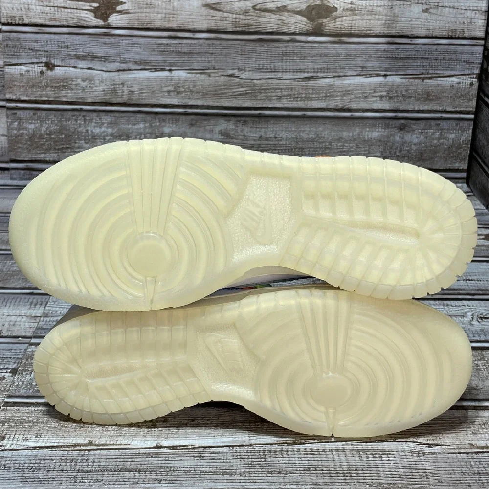 Nike NWT Dunk Low FN4861‎ Boys Size 5.5